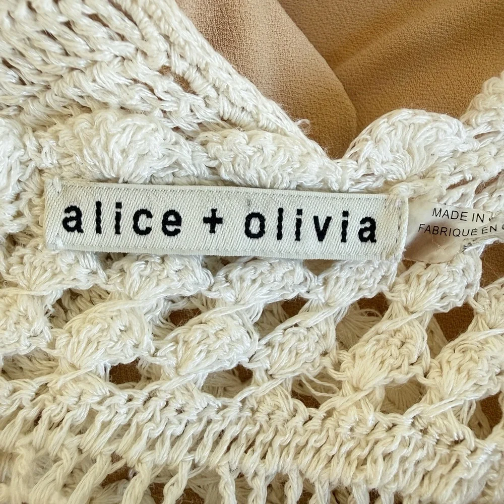 Alice + Olivia Noella Crochet Lace Dress S Ivory Cream Fit-and-Flare Above Knee - Picture 4 of 12